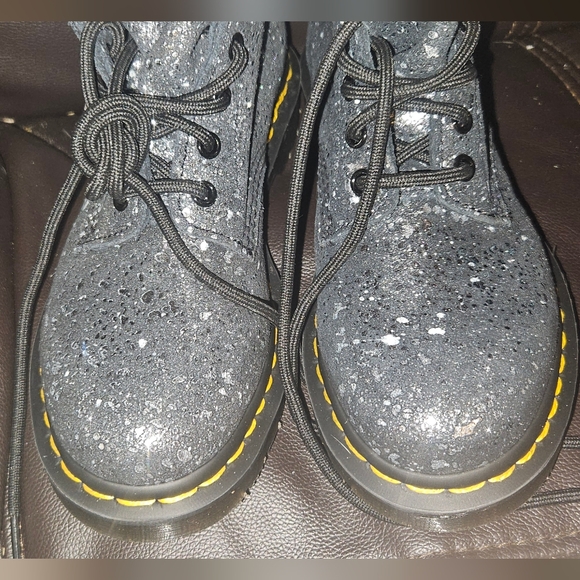 NWOT Dr. MARTENS 1460 Pascal Metallic Splatter Suede Women's size 6 Combat Boots - Picture 11 of 12